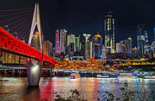 Chongqing Food Exploration, Old Town & Magic Night Views