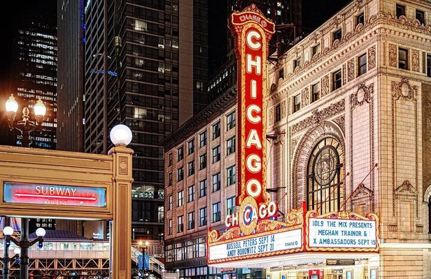 Iconic Action Film and Movie Locations 1 Day Tour in Chicago