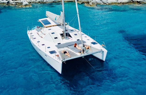 Mykonos Catamaran Cruise Private Tour with Meals and Drinks
