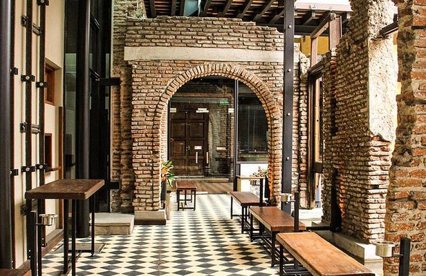 Flash Tour El Zanjon de Granados and Casa Minima Guided Tour