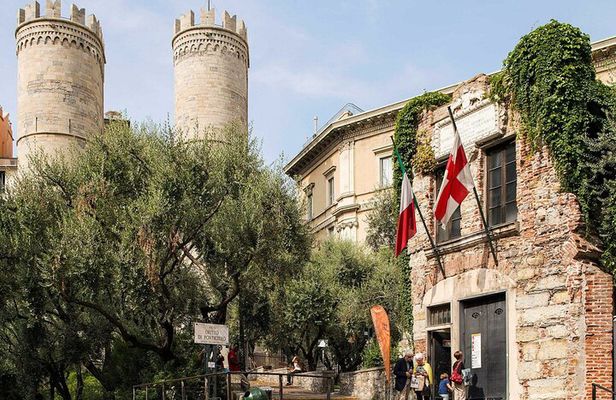 Genoa Columbus' Loop Trail Urban Trekking and Ligurian Tastings