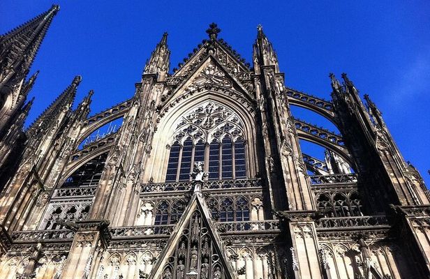 Private sightseeing Amsterdam to cologne Day Trip