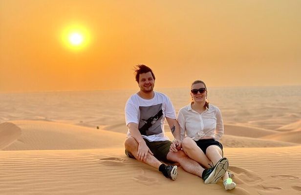 Private Evening Desert Safari Dubai: Premium Camp, BBQ & 5 Shows