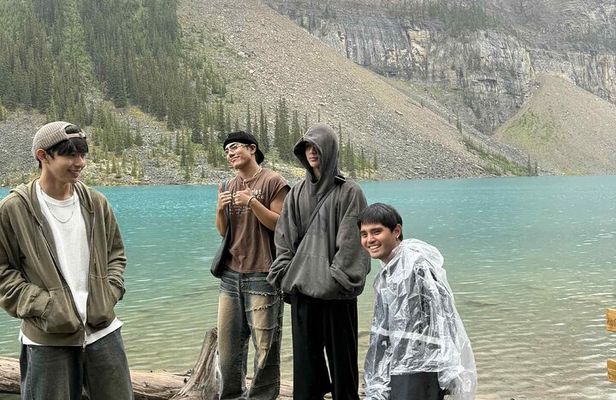 Banff: Moraine Lake and Lake Louise Shuttle | Limited time offer!