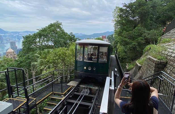 Hong Kong Peak Tram with Tour Guide Skip the line