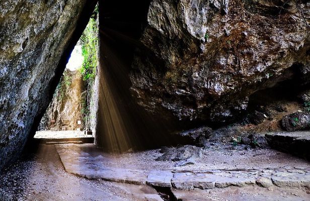 Okinawa: Sacred Sefa Utaki Walk into Ryukyu’s Spiritual