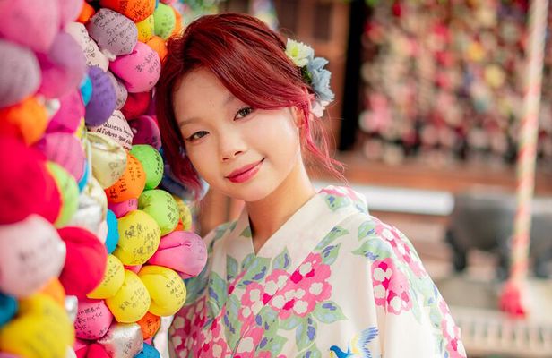 Kimono photo shoot in Kyoto – Gion, Yasaka, and Hidden Streets