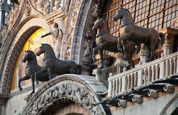 Venice: St.Mark's Basilica & Doge's Palace Tour with Tickets