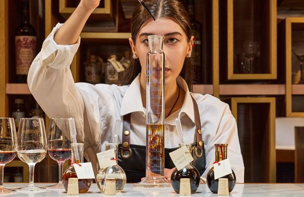 Vermouth Class - creazione di vermouth e degustazione prodotti Martini