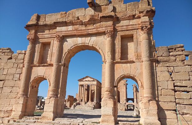 7-Day Luxury Tunisia Tour: UNESCO Heritage Sites & Sahara Desert