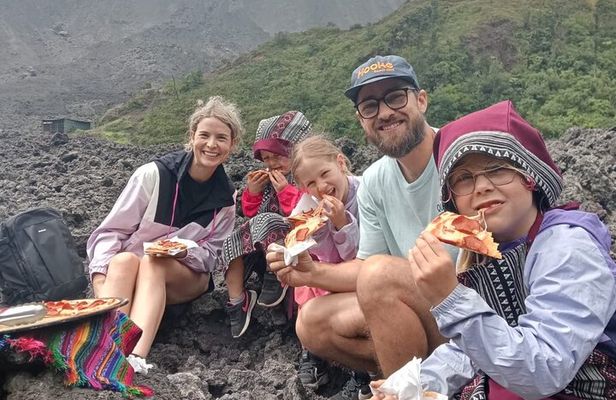 Pizza Making Adventure at Pacaya Volcano Tour from Antigua