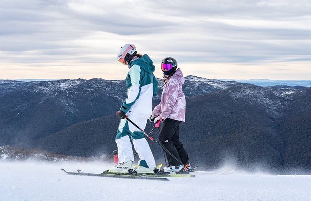 Day Trip To Snowy Mountains From Sydney