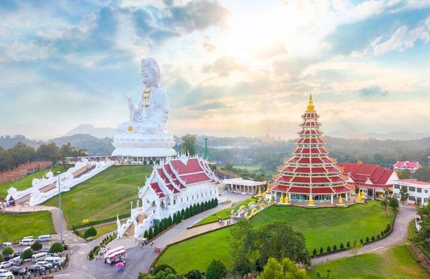 Chiang Rai White, Red, Blue Temples Tour + Lunch (Fr. Chiang Mai)
