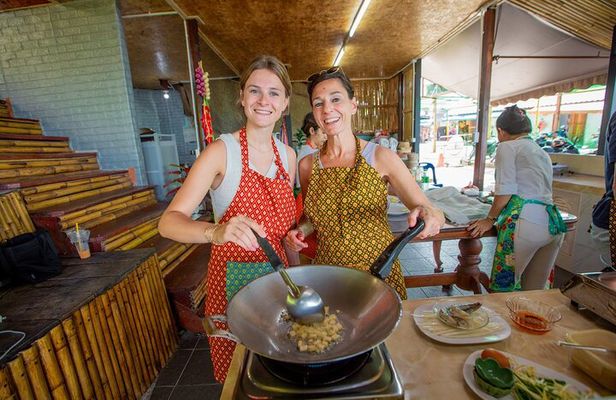 Thai Culinary Class with Ocean View in Koh Samui 