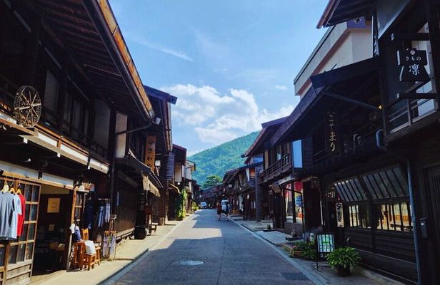 Private Edo Period Tour Matsumoto Castle and Nakasendo Trail