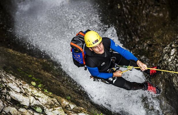 Intermediate Canyoning in North Bali (Pickup, Lunch & GoPro)