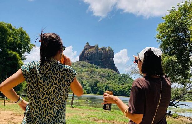 Kandy, Sigiriya and Pidurangala Rock Tuk Tuk Safari