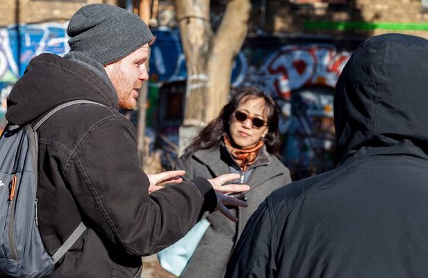 Berlin: Mitte District Food Tour with 7 Authentic Local Tastings