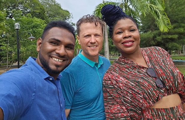 Tuk Tuk safari capital Colombo (Food and Entry Fees) Including