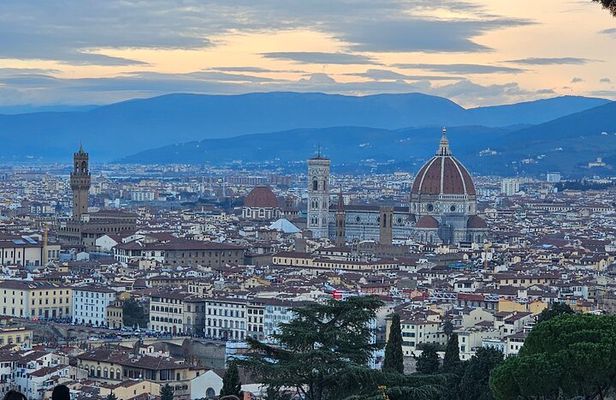Florence Golden Hour Walking tour with Piazzale Michelangelo