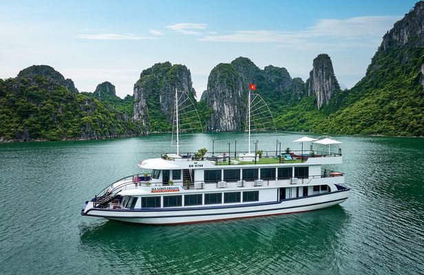Halong 5-Star Day Cruise, Buffet, Jacuzzi Pool and Kayaking