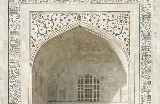 Taj Agra Day Trip from Delhi