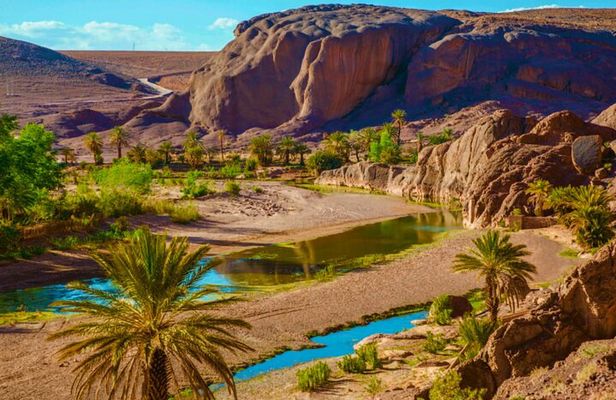 Marrakech 2 days tour to Oasis DE Fint via kaser ben haddou