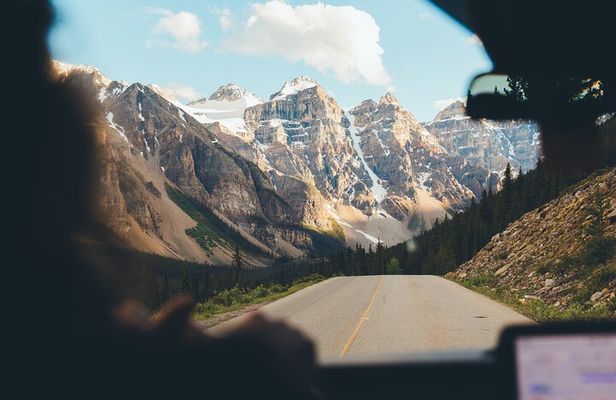 Moraine Lake, Lake Louise Afternoon Tour Half day From Banff