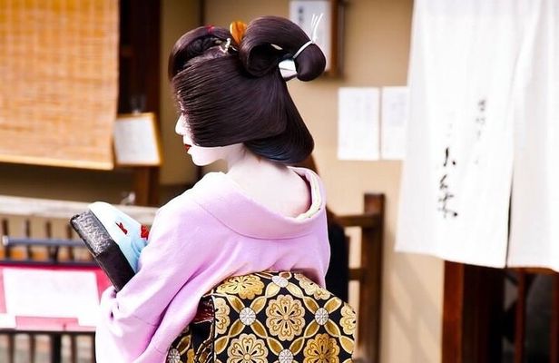Kyoto Private Tour with Local Student Guide