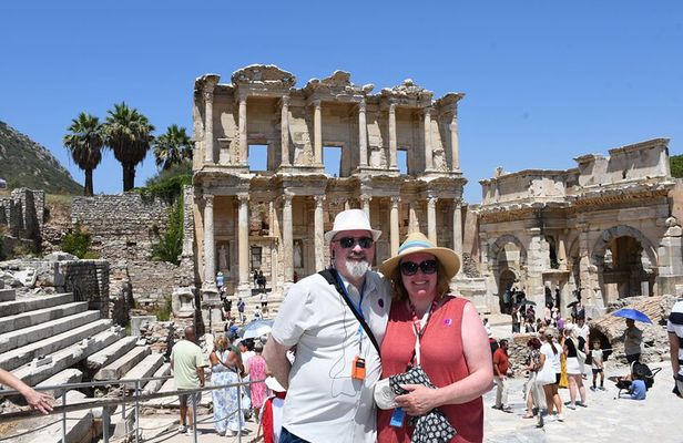 Kusadasi VIP Tour to Ephesus and Mary’s House