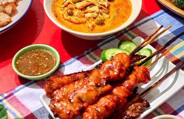 Bangkok Food Tour by Tuk Tuk - Hotel-pickup & Dinner