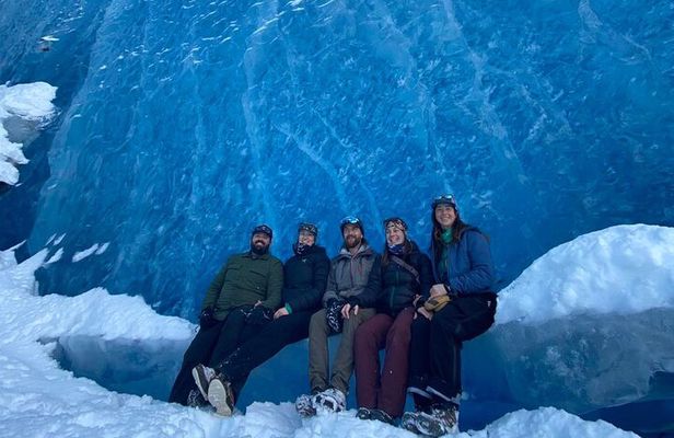 Winter Ice Cave Helicopter Adventure-1 Landing-Anchorage Area