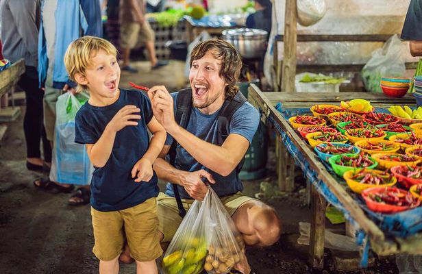 Bangkok: Grand Palace, Wat Pho and Chinatown Walking Tour