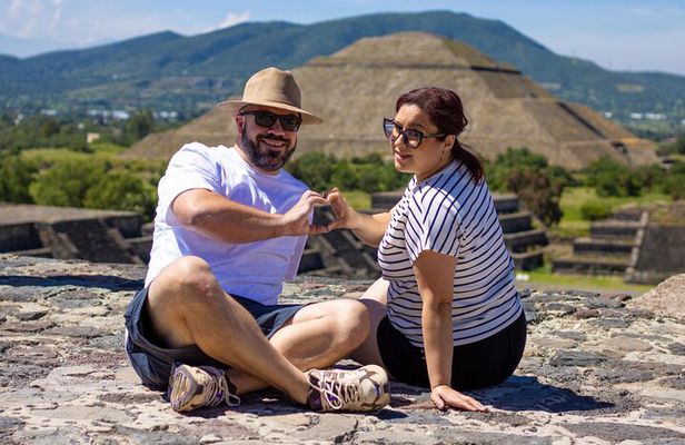 Teotihuacan All Inclusive CDMX : Transfer,Breakfast in Cave and Guide