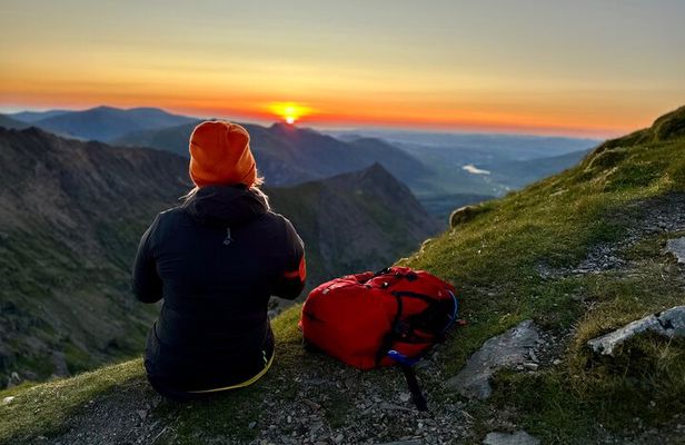Snowdon Private Guided Night Hike With Sunrise