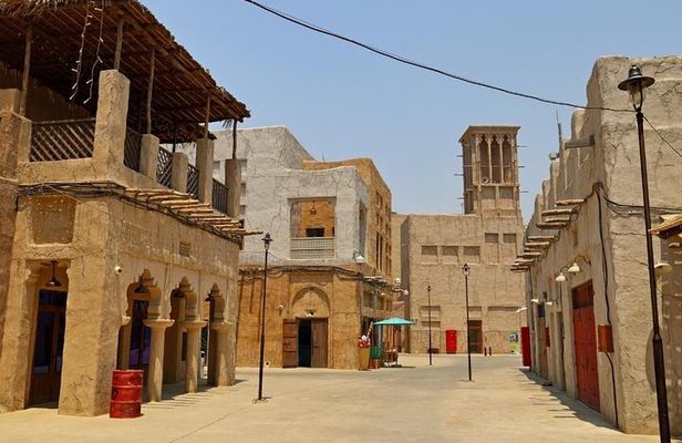 Old Dubai Souks and Heritage Walking Experience