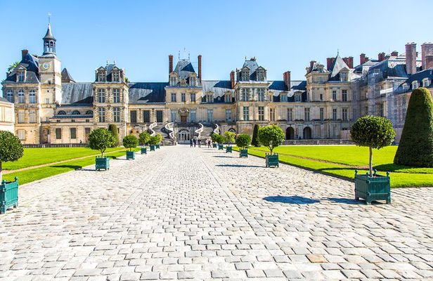 Fontainebleau – A Royal Story Beyond Versailles