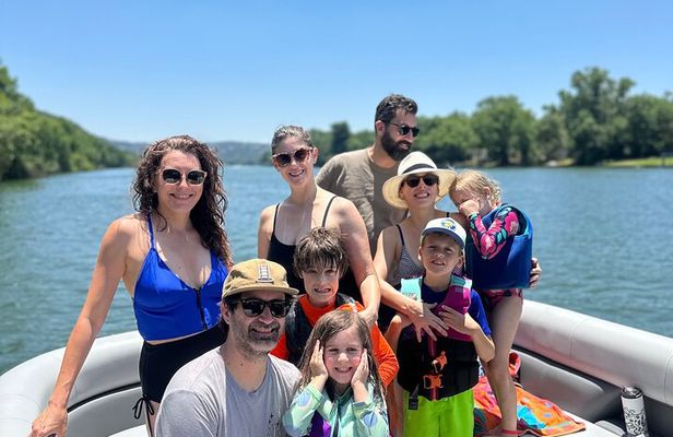 Private Lake Austin Boat Tour: Scenic Views and Vibes. BYOB 