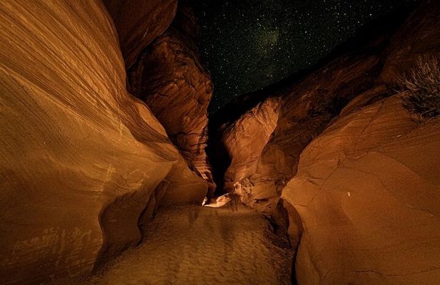 Night Photography Tour in Upper Antelope Canyon