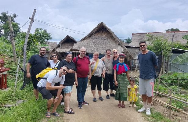 Best of Chiang Rai: 7 Major Sites & River View Buffet