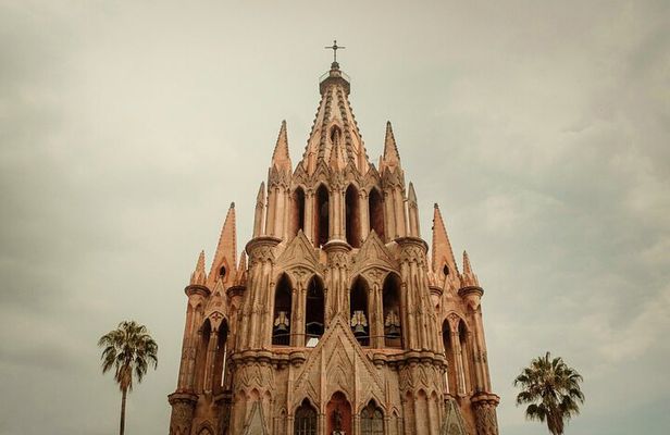 Private Tour to Dolores Hidalgo and San Miguel from Guanajuato
