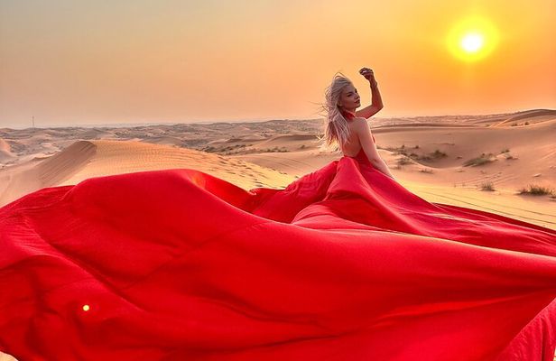 Dubai Desert Safari & Flying Dress Photoshoot in Desert