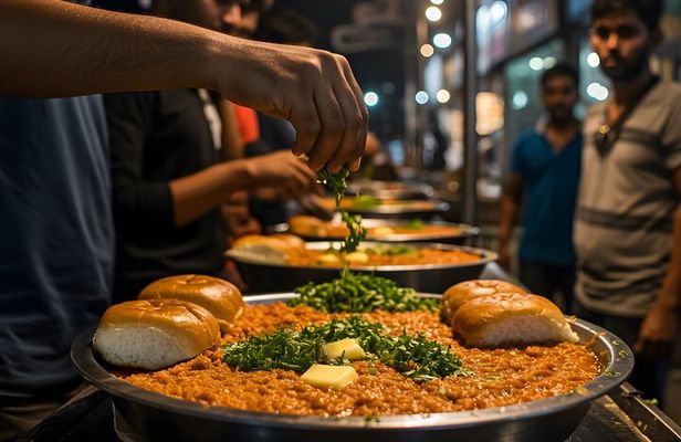 Food Walk in Ahmedabad to Savor Gujarati Cuisine