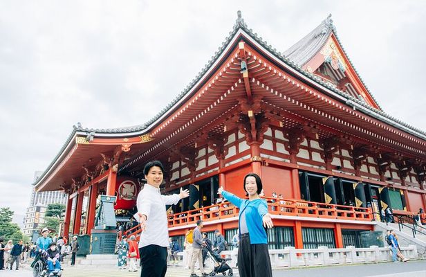 Tokyo : Hand-Roll Sushi Class, Skytree view & Asakusa Tour