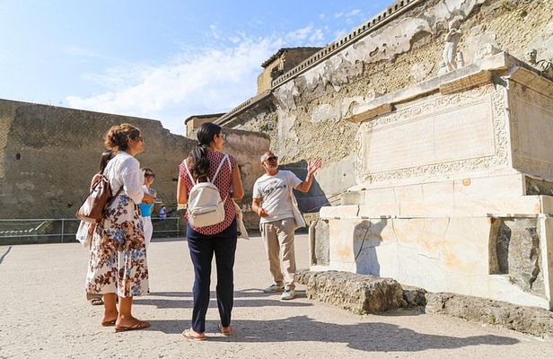 Day Tour of Pompeii & Herculaneum from Sorrento