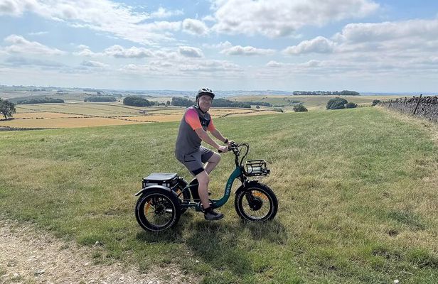 4 Hour eTrike Pedal and Picnic Meadows Tour 