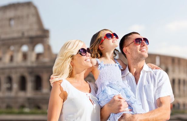 Family Adventure: Private Kids Tour of Colosseum & Ancient Rome