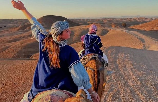 Marrakech: Agafay Desert Camel Ride & Dinner, Fire Show & sunset