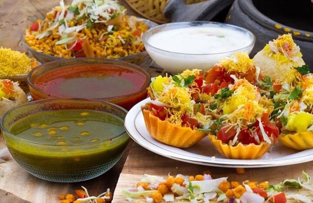 Delhi Sightseeing with Shopping Food Walk Culture and Crafts