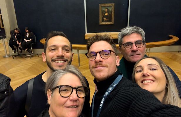 Paris Best of Louvre Guided Tour with Pre booked Tickets